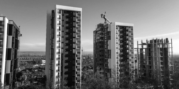 Compra-Venta de Inmuebles / Viviendas Montoliu de Lleida · Propiedad Vertical / Propiedad Horizontal